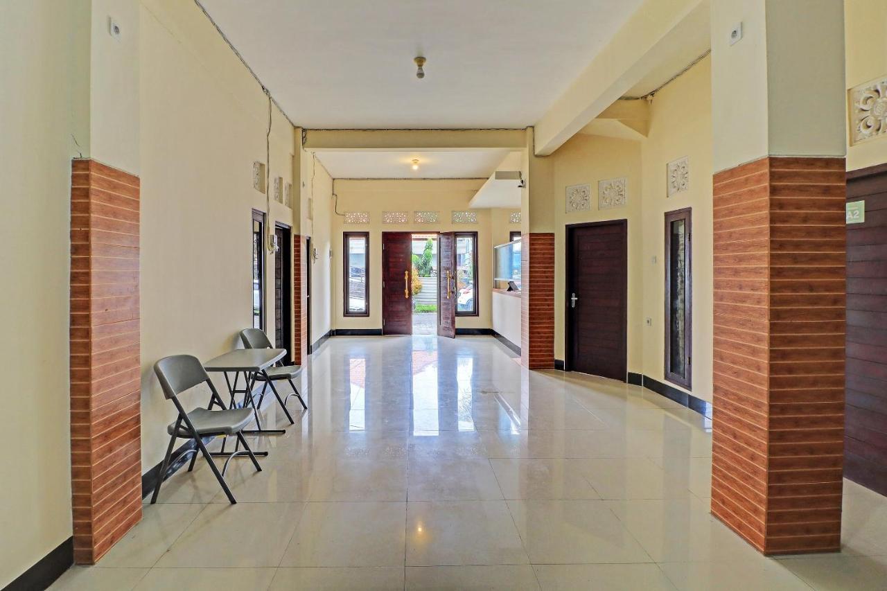 Oyo 91864 Holistic Stay Jimbaran Exterior photo