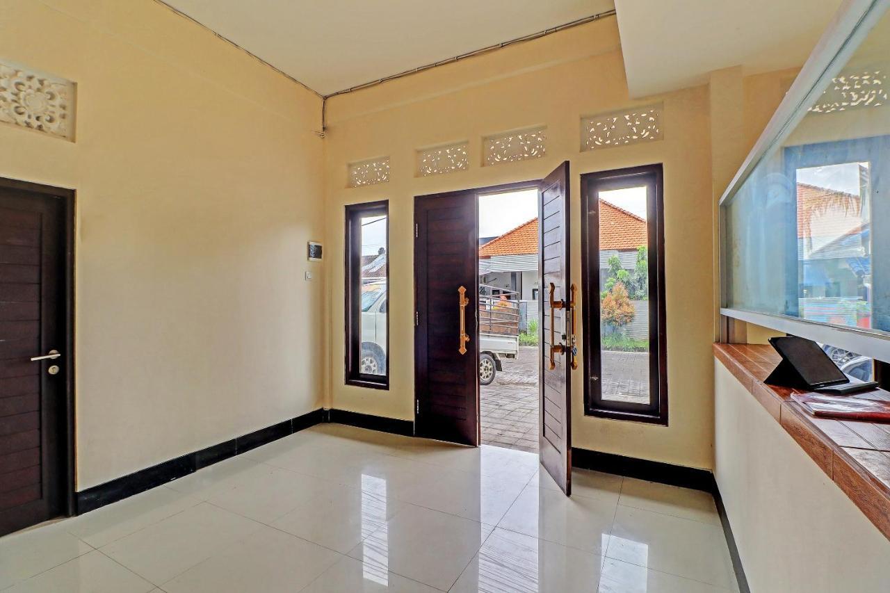 Oyo 91864 Holistic Stay Jimbaran Exterior photo
