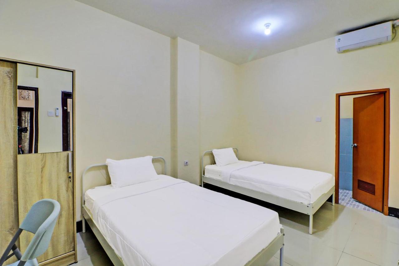 Oyo 91864 Holistic Stay Jimbaran Exterior photo