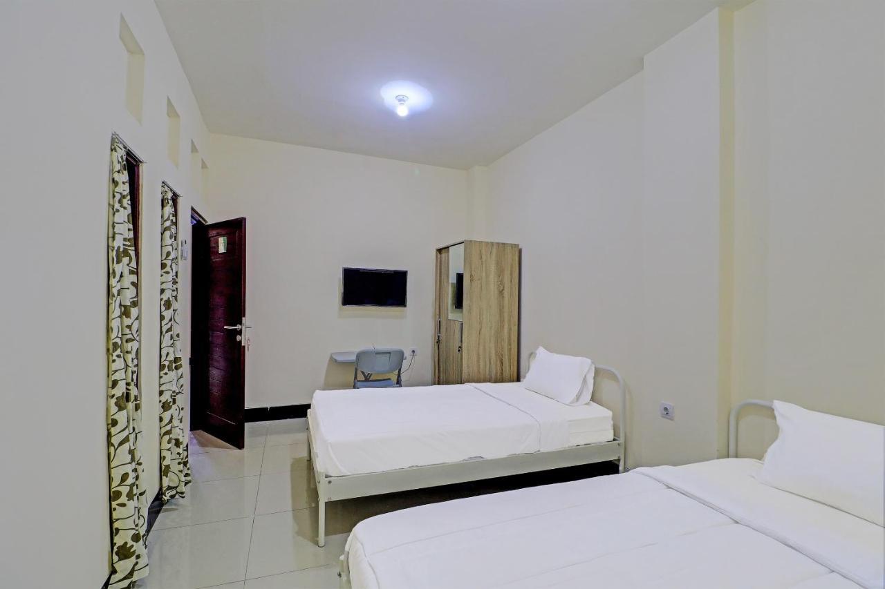 Oyo 91864 Holistic Stay Jimbaran Exterior photo